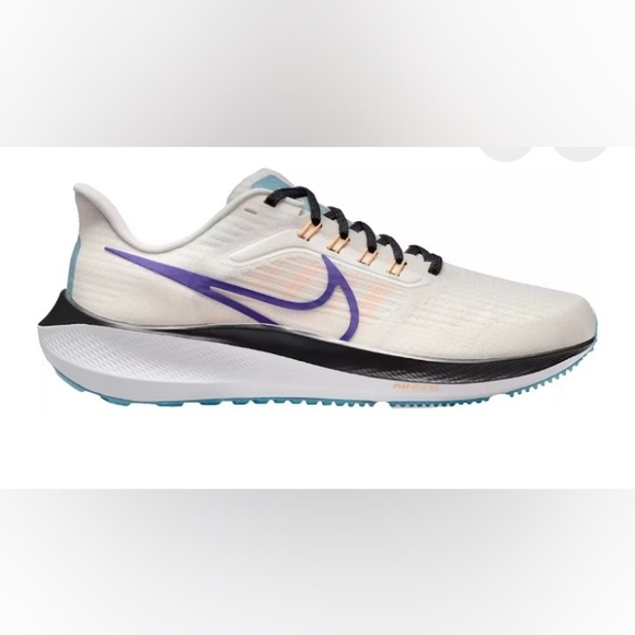 Nike Pegasus White and Purple Athletic Sneakers New - Picture 1 of 1